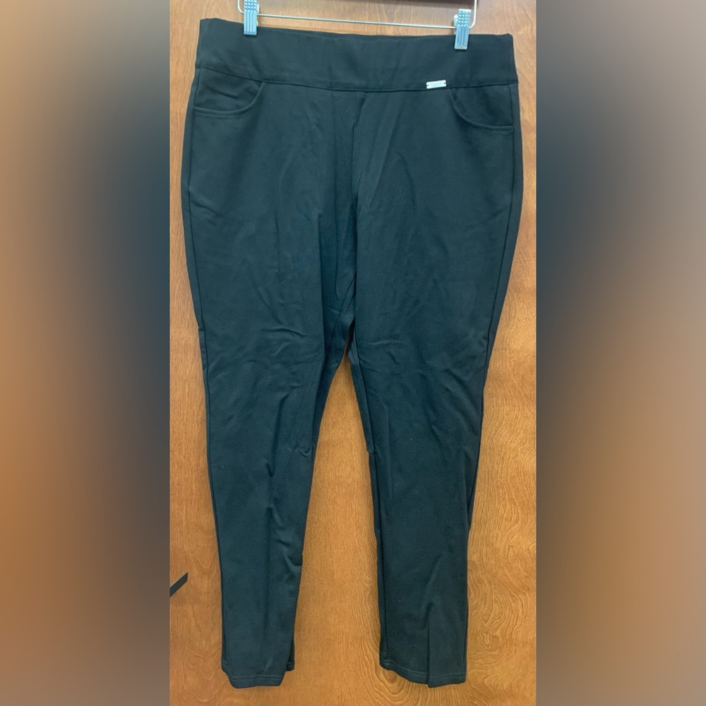 5 for $20 Class Fashion pull on skinny pants black size 16
